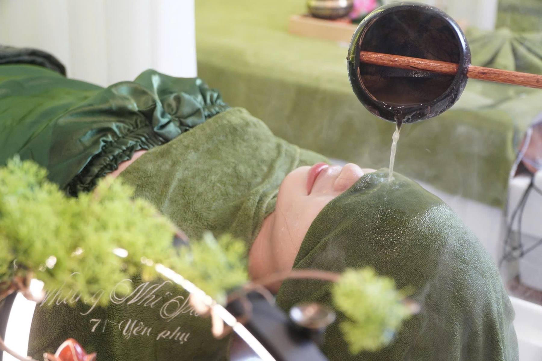 Herbal head spa treatment at Say Hi Spa Hanoi